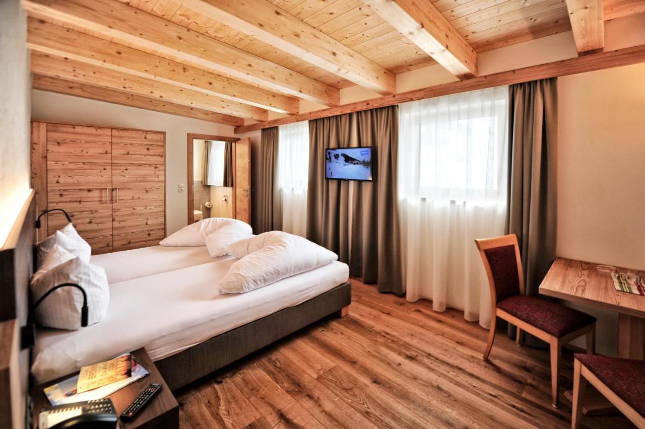 Hotel Garni Lamm เนาดาส ภายนอก รูปภาพ
