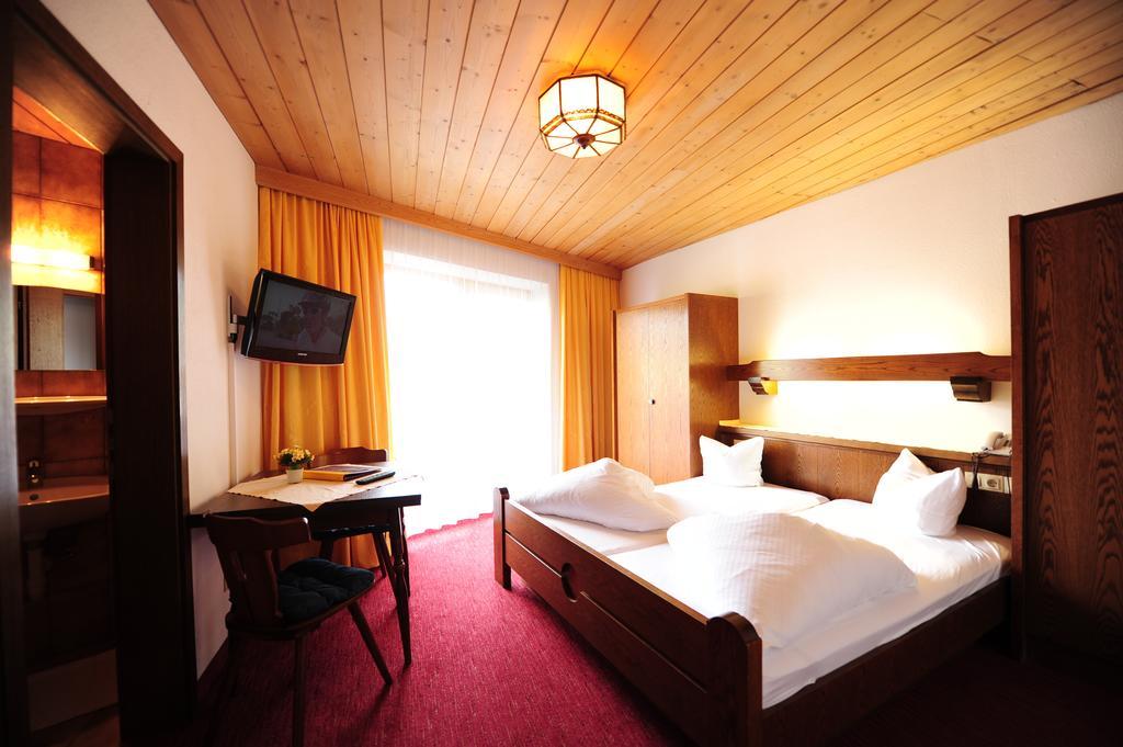 Hotel Garni Lamm เนาดาส ห้อง รูปภาพ